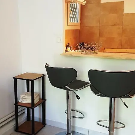 Ombre Et Lumiere Apartment *